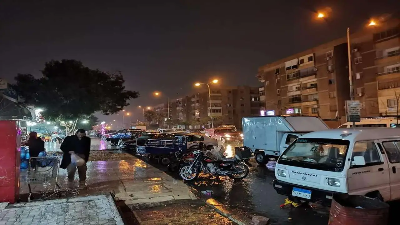 تقلبات جوية مفاجئة.. سقوط أمطار على القاهرة وأجواء غائمة تضرب شمال البلاد